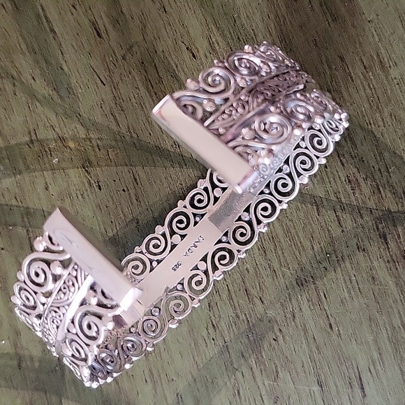 Handcrafted Bangle - Picture 4 of 4